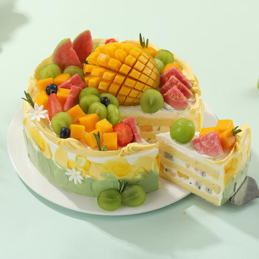 【芒芒盛夏】夏日缤纷鲜果蛋糕，大块鲜切芒果堆顶，搭配脆嫩爆汁的青提、清甜芭乐与草莓，柔滑奶油裹着满溢果香，每一口都是鲜活的夏天（149.9/169.9/229.9/289.9） 商品图2