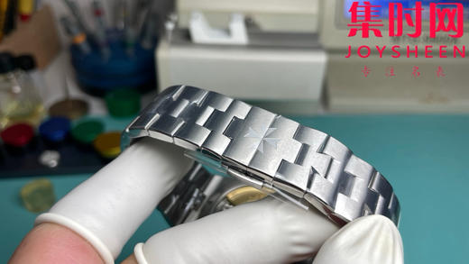 江诗丹顿 Overseas 8F纵横四海计时系列5500V 5520V 男士腕表 商品图7