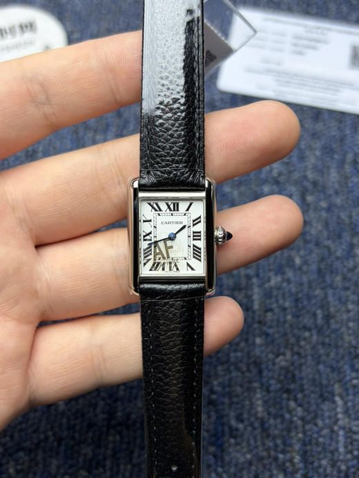 卡地亚TankMust AF坦克Must系列 小号 女士腕表
【表壳】表盘尺寸：小号29.5mm*22mm 商品图1
