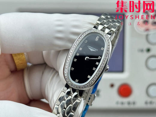 浪琴圆舞曲系列 椭圆形 鹅蛋形 浴缸形 女士腕表 原版开模 瑞士进口石英机芯 圆舞曲Mini款 表盘尺寸：18x25mm 商品图4