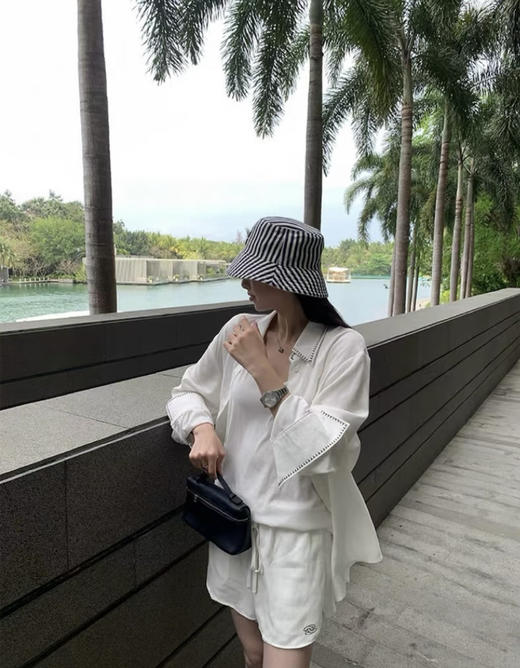 小香风轻透棉麻衬衫+短裤套装 商品图3