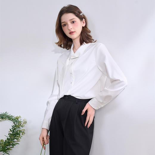 【珍珠流光扣】高贵优雅飘带领衬衫女通勤风衬衣LXD50312 商品图4