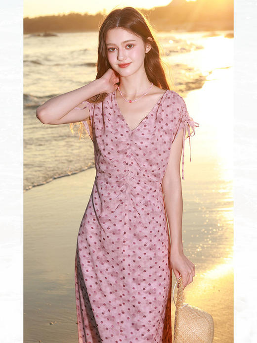 西遇粉色波点V领短袖连衣裙女2026夏新款海边度假风收腰雪纺长裙SS060627 商品图2