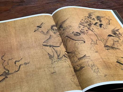 【即将到货】《李公麟揭钵图探究》，张雨晴编著，一函二册，开本极大，27x39cm开本，净重4公斤，北京大学中国战略研究中心一国际文化发展研究所出版，长流美术馆2011年发行。售价398元。一周左右到货 商品图14