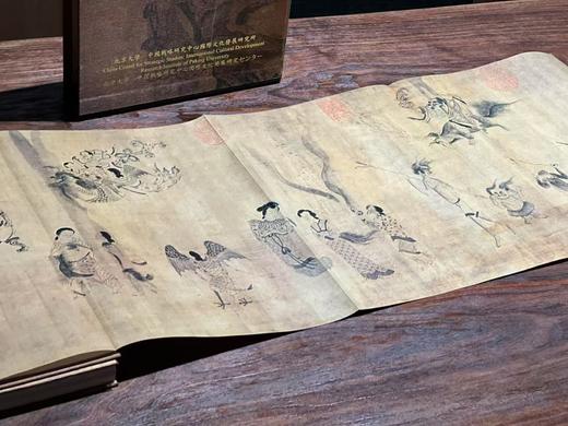 【即将到货】《李公麟揭钵图探究》，张雨晴编著，一函二册，开本极大，27x39cm开本，净重4公斤，北京大学中国战略研究中心一国际文化发展研究所出版，长流美术馆2011年发行。售价398元。一周左右到货 商品图5