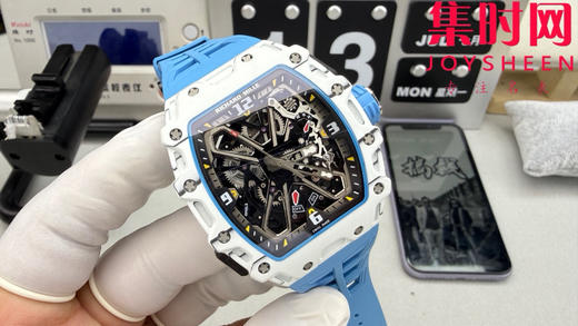 RM理查德米勒RM35-03系列 NTPT碳纤维壳 蒂芙尼蓝 已发布5款产品 男士腕表 采用定制一体机 正面可看到摆轮摆动 纤薄壳套13.5mm 商品图1