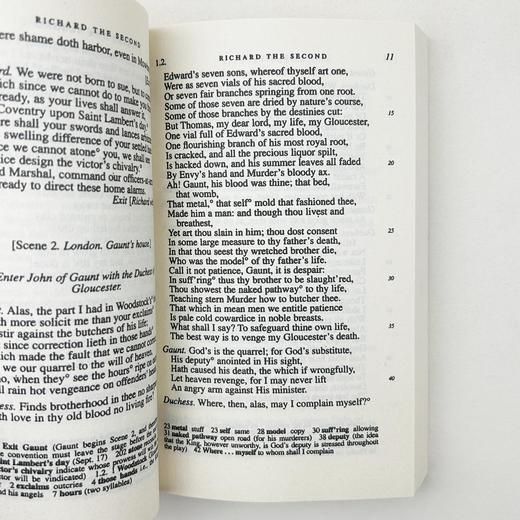 正版 理查二世 英文原版 Richard II 英文版 Shakespeare 莎士比亚经典戏剧 英国历史剧 BBC空王冠系列 进口书 商品图2