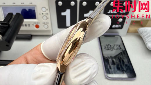 CR卡地亚蓝气球系列 中号33mm 玫金钻圈 女士腕表 商品图7