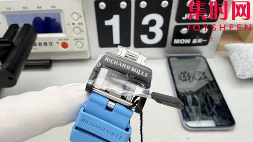 RM理查德米勒RM35-03系列 NTPT碳纤维壳 蒂芙尼蓝 已发布5款产品 男士腕表 采用定制一体机 正面可看到摆轮摆动 纤薄壳套13.5mm 商品图8