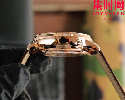 名表三大复杂功能之一的“万年历”研发成功！V9积家大师万年历系列 男士自动机械表 表径39mm（白面130842J，黑面1308470，金面1302520，灰面130354J）奇异博士同款 商品图4