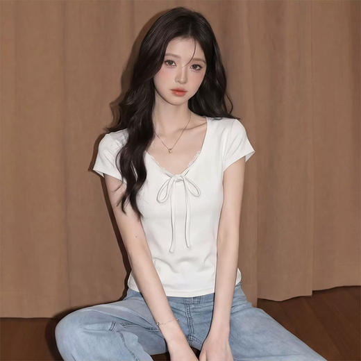 西遇韩系蕾丝绑带莱赛尔短袖T恤女2026年夏季新款U领修身短款上衣SS060670 商品图1