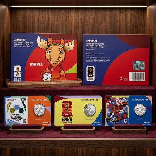 【轻奢礼盒 周年珍藏】FIFA 2026年美加墨世界杯纪念币 卡通吉祥物设计 金属浮雕质感 商品图2