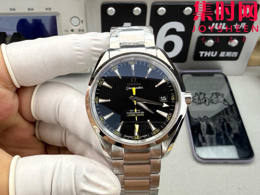欧米茄VS海马150米系列 大黄蜂 3点位日历 Aqua Terra 150米腕表 8508一体机 男士腕表 表径41.5mm 商品图0