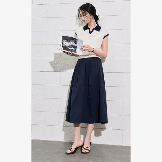 西遇藏青色百褶A字半身裙女2026年夏季新款高腰遮胯通勤大摆伞裙SS060678 商品图1