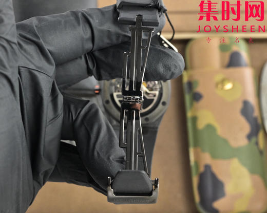 DIW爱彼皇家橡树碳纤维系列 改装皇家橡树15500 男士腕表 表径41mm 商品图6