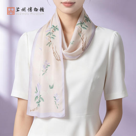 苏州博物馆 真丝长巾沈周辛夷/百合配拎袋100%桑蚕丝绮云纱礼盒送礼 商品图1