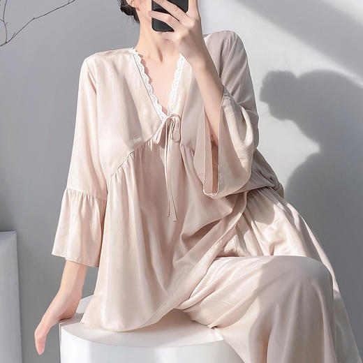 自带胸垫 可外穿【沐臻丝-早秋绵绸套装家居服】（90-150斤可穿） 商品图3
