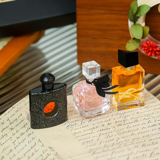 【送礼优选】【双节特惠】YSL圣罗兰欢悦香氛女士礼盒（黑鸦片 7.5ML+反转巴黎 7.5ML+自由之水 7.5ML） 商品图3