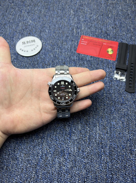 欧米茄JVS海马300米系列 原装开模 黑海马 男士腕表 表径42mm 商品图8