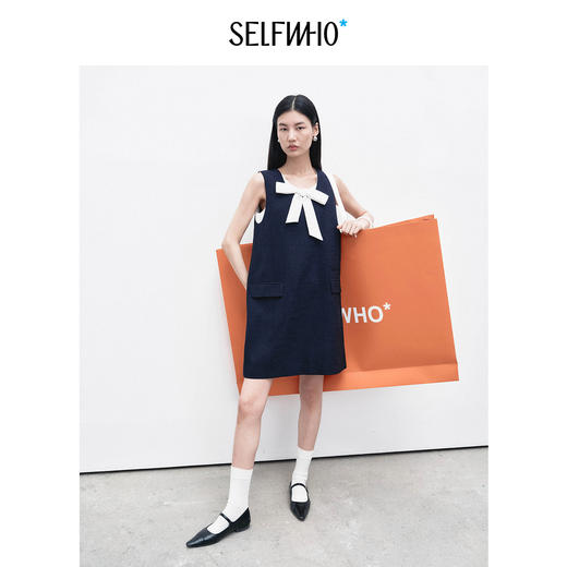 SELFWHO假两件撞色蝴蝶结U领连衣裙女2026夏季新款通小个子无袖裙 商品图4