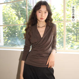 西遇交叉V领长袖T恤女2026秋季新款收腰堆褶修身显瘦气质打底上衣SS060715