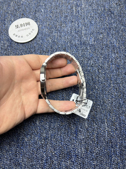 原单品质 天梭T063俊雅系列 男士腕表
机芯：瑞士石英机芯 商品图4