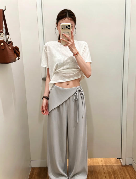 不规则假两件天丝蚕丝屁帘阔腿裤 | 假胯宽、梨型身材的作弊神裤，极简时髦高级【72小时发货】 商品图3