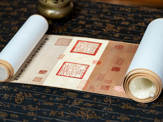  韩熙载夜宴图  备选宰相下了班做什么（礼盒珍藏版）“一画一书”让收藏者读懂画作背后的南唐风云、礼制服饰与艺术美学 商品图5