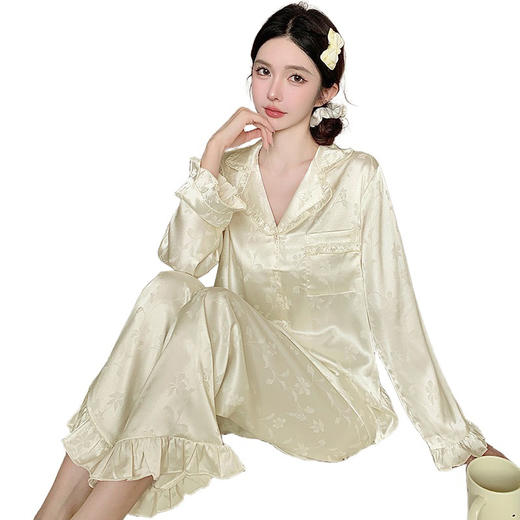 【国风轻奢❗️荷叶边花卉家居服套装】亲肤柔软，舒适透气，上身超显气质，高贵典雅！女冰丝柔软长袖睡衣睡裤两件套春秋冬季爆款夏天★美物社 商品图4