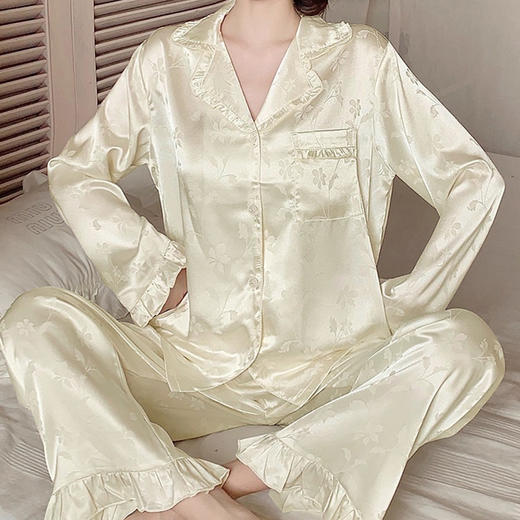 【国风轻奢❗️荷叶边花卉家居服套装】亲肤柔软，舒适透气，上身超显气质，高贵典雅！女冰丝柔软长袖睡衣睡裤两件套春秋冬季爆款夏天★美物社 商品图3