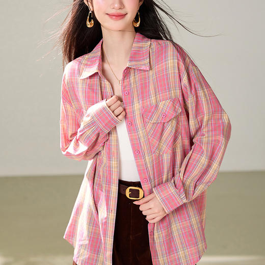 西遇韩系复古粉色格纹长袖衬衫女2026秋季新款宽松慵懒风防晒衬衣SS060743 商品图3