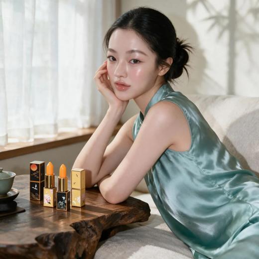 后宫御颜·胡萝卜素变色润唇膏 1支=口红+润唇膏+唇膜 持久保湿滋润、防干裂、淡化唇纹、防水不易脱色 商品图10