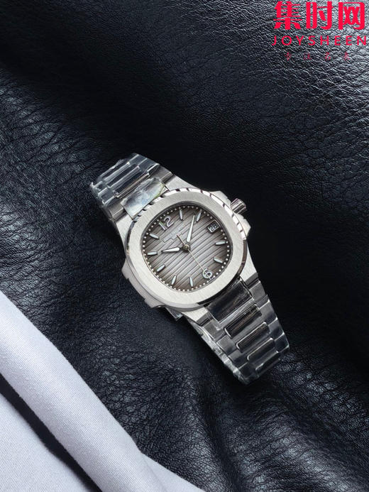 RRR百达翡丽鹦鹉螺7010系列 渐变灰 烟熏灰 女士石英腕表 表径32mm 原版起模还原数据 达到全部精细对版 商品图4
