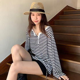 西遇黑白条纹慵懒长袖T恤女2026秋季新款宽松V领防晒罩衫休闲上衣SS060784