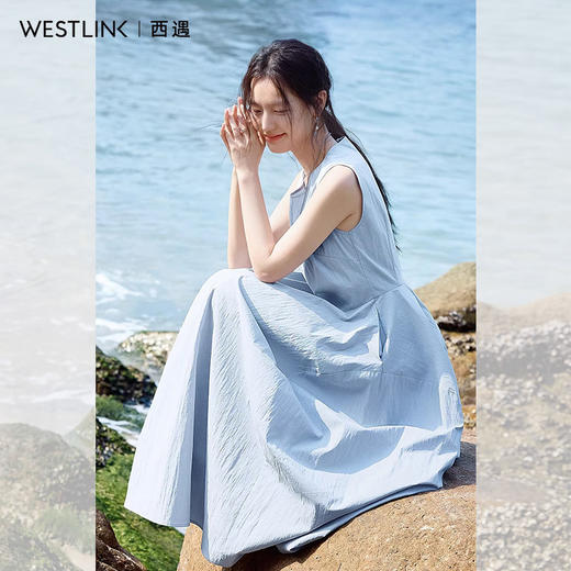 西遇海边度假风无袖连衣裙女2026年夏季新款蓝色收腰显瘦A字长裙SS060305 商品图3