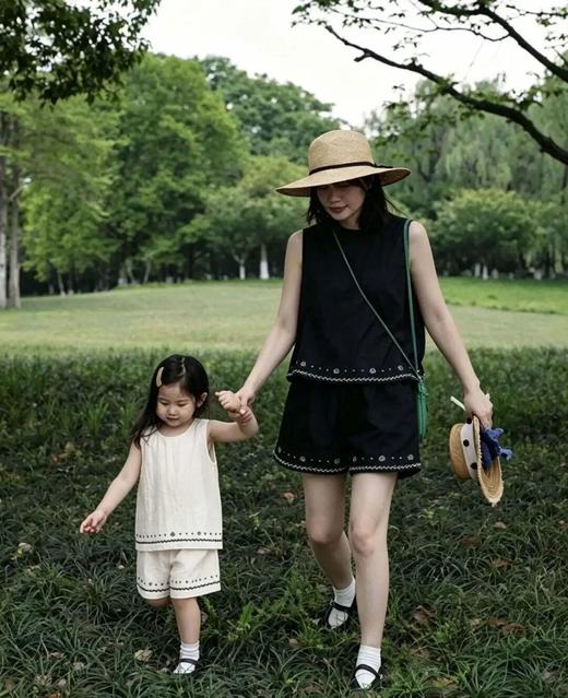 莱赛尔亚麻刺绣套装｜ 一套两件，无需搭配，巨出片！有小孩码，可当亲子装/闺蜜装【3-7天发货】 商品图6