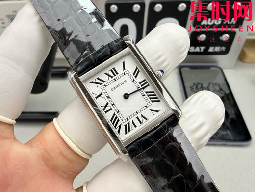 卡地亚TankMust CR坦克Must系列 中号 女士腕表
【表壳】表盘尺寸：中号33.7mm*25.5mm 商品图2