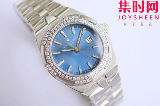 新品—随心所至 启幕无畏之行 VC江诗丹顿新款Overseas CC纵横四海女款系列1225v/1205v 冰蓝面 女士石英腕表 表径33mm 商品图1