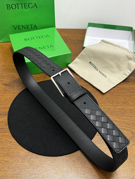 春夏特惠💰400 BV男士腰带 BOTTEGA VENETA   带身宽3.5cm 小牛皮皮革手工编织，手工编织新款牛皮经典之作 商品图5