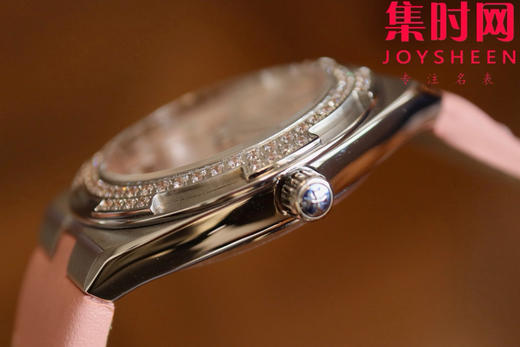 新品—随心所至 启幕无畏之行 VC江诗丹顿新款Overseas CC纵横四海女款系列1225v/1205v 樱花粉 女士石英腕表 表径33mm 商品图5