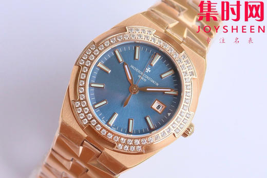 新品—随心所至 启幕无畏之行 VC江诗丹顿新款Overseas CC纵横四海女款系列1225v/1205v 冰蓝面 女士石英腕表 表径33mm 商品图2