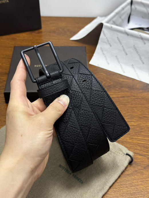 春夏特惠💰380 BV男士腰带 BOTTEGA VENETA   带身宽3.5cm Intrecciato编织腰带 荔枝纹 商品图5