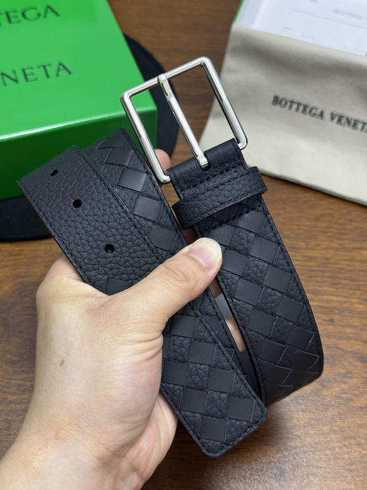 春夏特惠💰400 BV男士腰带 BOTTEGA VENETA   带身宽3.5cm 小牛皮皮革手工编织，手工编织新款牛皮经典之作 商品图1