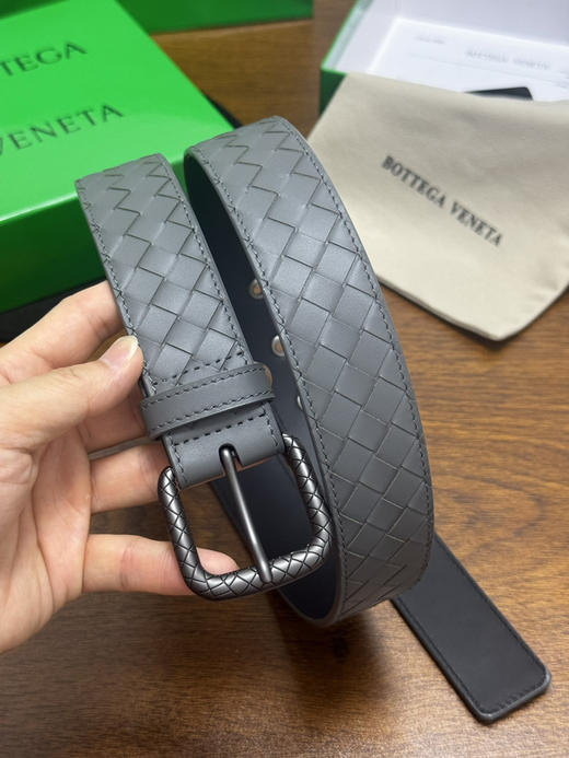 春夏特惠💰270 BV男士腰带 BOTTEGA VENETA 带身宽3.5cm 小牛皮皮革手工编织，手工编织新款牛皮经典之作 商品图4