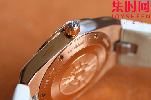 新品—随心所至 启幕无畏之行 VC江诗丹顿新款Overseas CC纵横四海女款系列1225v/1205v 女士石英腕表 表径33mm 商品图3