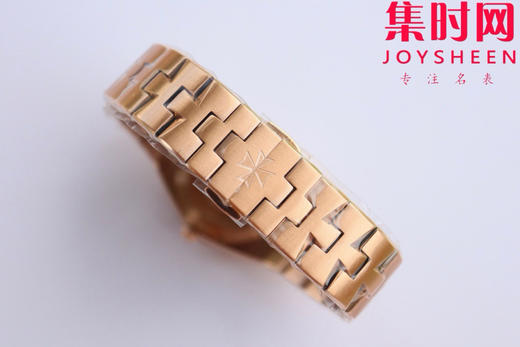 新品—随心所至 启幕无畏之行 VC江诗丹顿新款Overseas CC纵横四海女款系列1225v/1205v 冰蓝面 女士石英腕表 表径33mm 商品图8