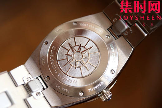 新品—随心所至 启幕无畏之行 VC江诗丹顿新款Overseas CC纵横四海女款系列1225v/1205v 樱花粉 女士石英腕表 表径33mm 商品图6