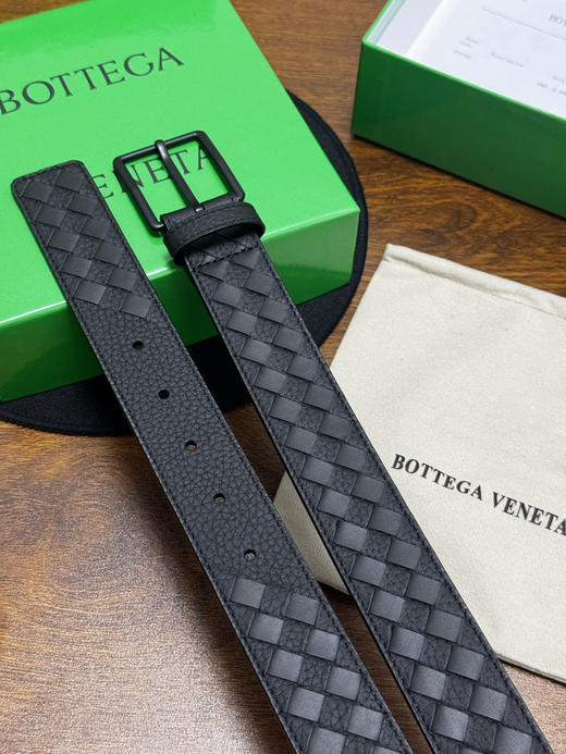 春夏特惠💰400 BV男士腰带 BOTTEGA VENETA   带身宽3.5cm 小牛皮皮革手工编织，手工编织新款牛皮经典之作 商品图2
