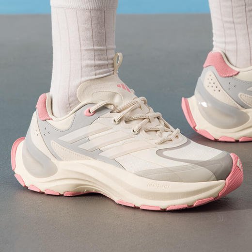 Adidas阿迪达斯女子MAXXWAVY运动休闲鞋JH9632 商品图0