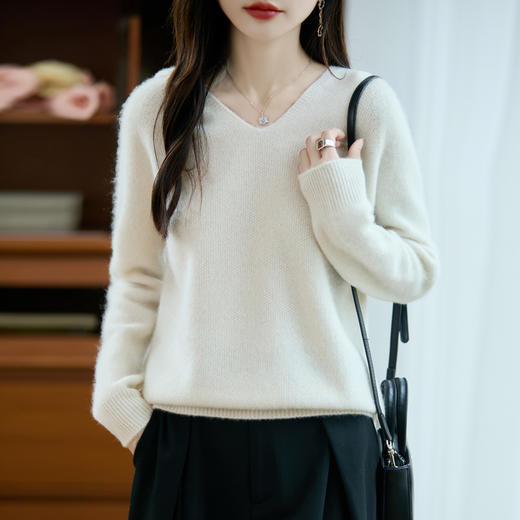 【亏本清仓，限量抢购】【美丽诺羊毛】加厚桂花针V领连帽针织衫 单穿内搭秋冬连帽羊毛衫女 商品图9